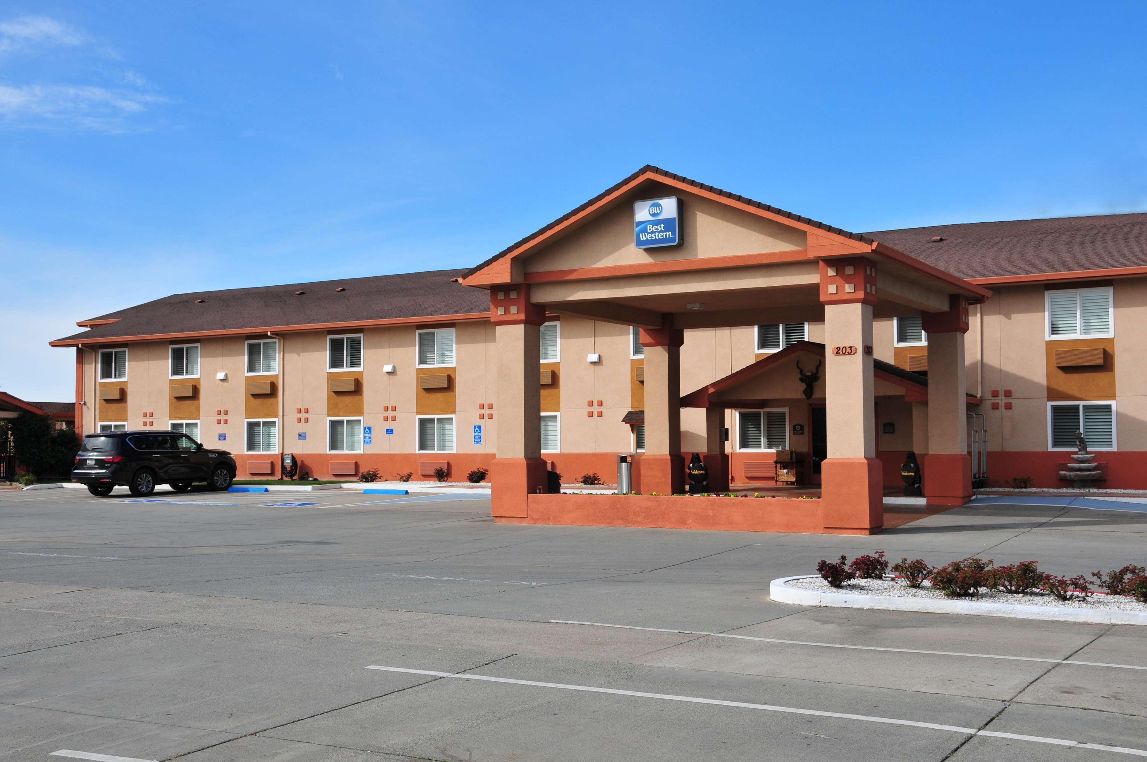 Best Western Antelope Inn & Suites Red Bluff Exteriör bild